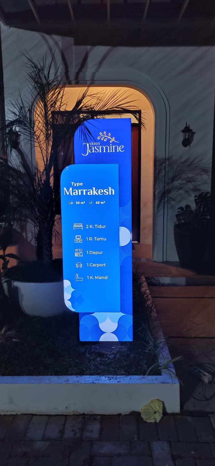 Pylon Sign Bisa Menjadi Daya Tarik Restoran
